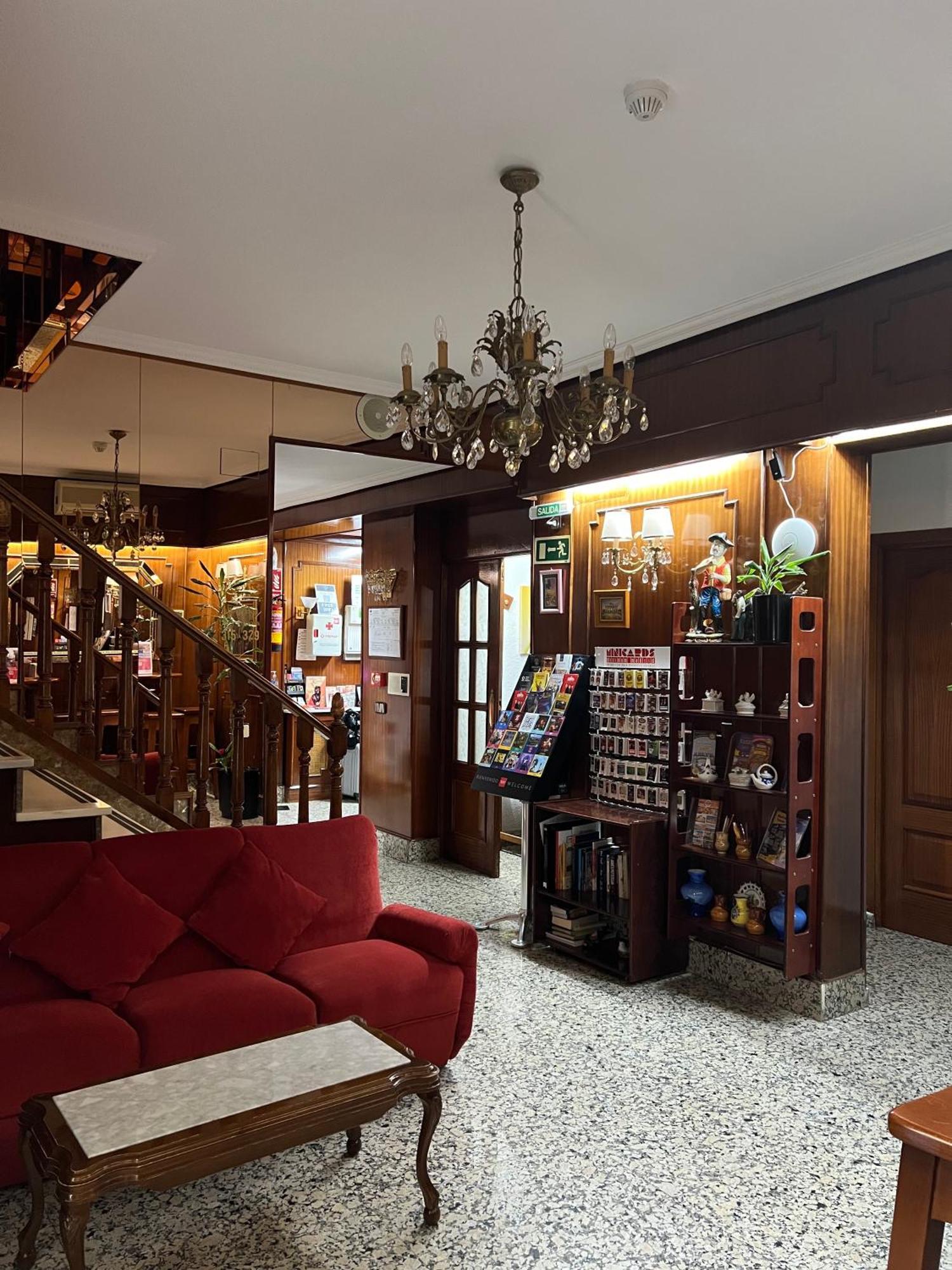 Hostal Sonsoles Madrid-Centro Luaran gambar